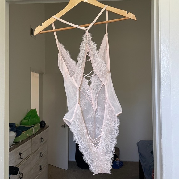 Victoria's Secret Pink Lace bodysuit - Picture 4 of 7